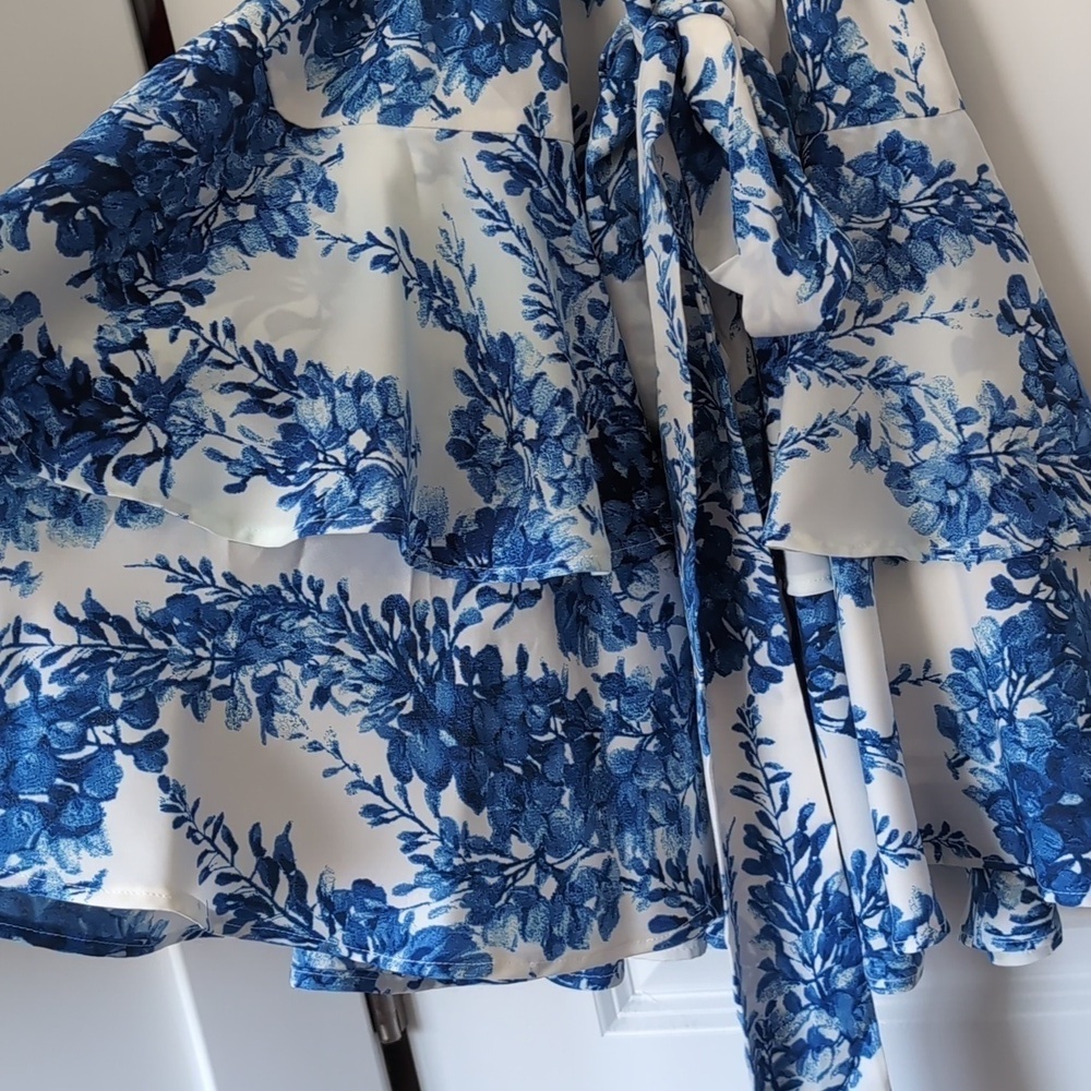 Floral Blue Tie Layered Dress - Picture 3 of 6